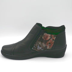 CP462-18 - BLACK FLORAL