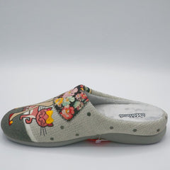 DV6058 GREY