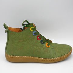 LICIA OLIVE