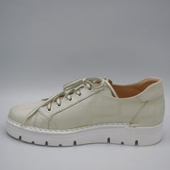 JS-2001 - Cream Croc