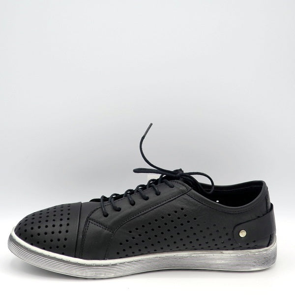 EG17 - BLACK